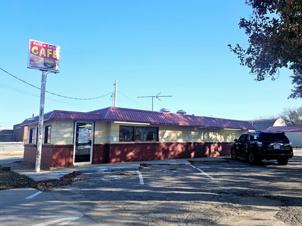 Keith & Sally's Cafe is hands down the best biscuits and gravy available in Hennessey. 