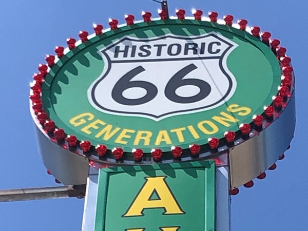 Historic是66号公路沿线的一个古董购物中心