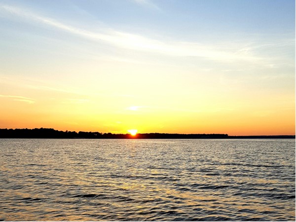 大湖的日落