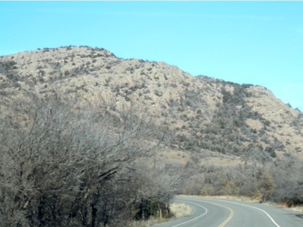 开车到山顶. 斯科特去看俄克拉荷马州西南部的壮丽景色
