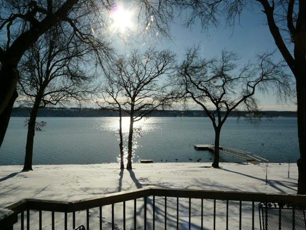 格兰德湖的冬季仙境