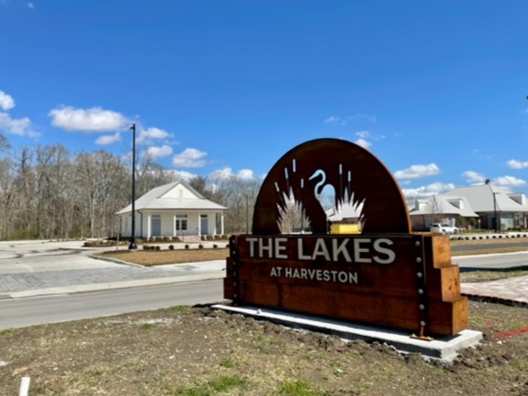Entrance to the luxurious Lakes at Harveston Subdivision