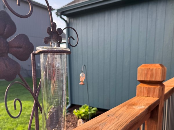 That was some much needed rain this weekend! Also, don’t forget to put out the hummingbird feeders!