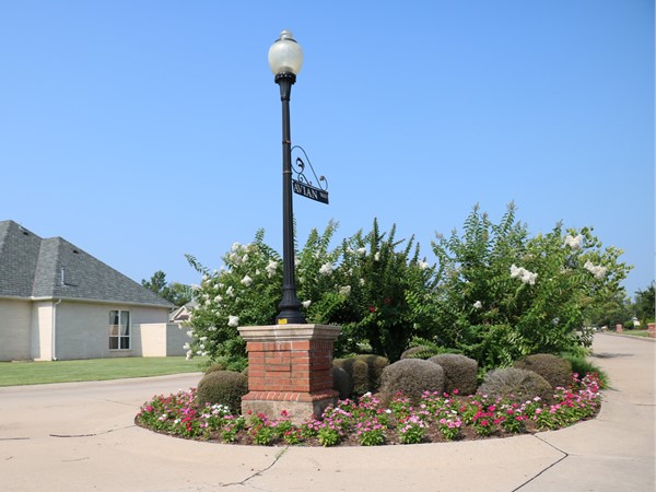 Eagles Cove is a premier luxury neighborhood in South Oklahoma City 