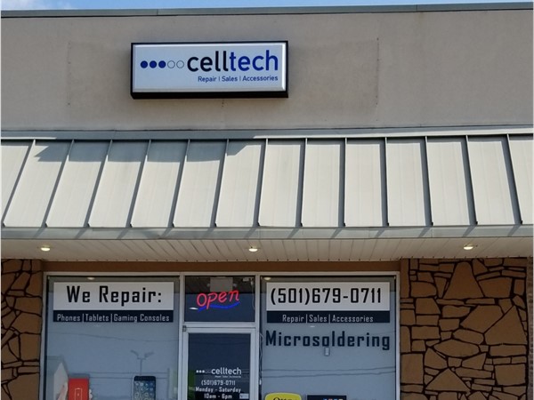 Cellphone repair at Celltech in Greenbrier on Highway 65