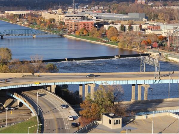 View of the 6th Street Bridge and 6th Street Dam