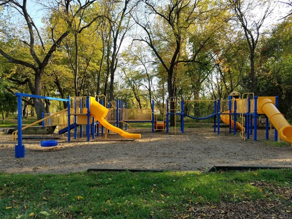 Children's playground at Greenbelt Park 