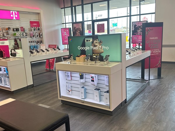 I’d you’re in Lee’s Summit, the T-Mobile on Rice Rd is so knowledgeable and welcoming 