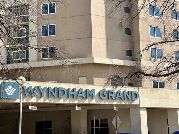 Wyndham Grand Hotel 