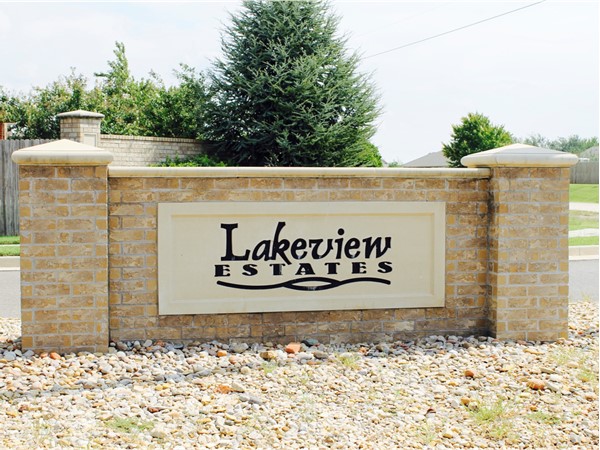Entry into Lakeview Estates