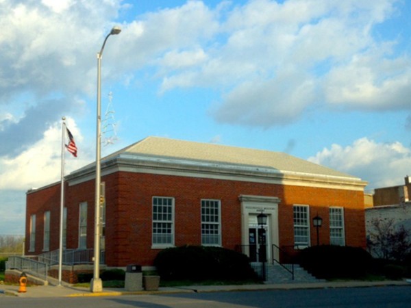 Higginsville Post Office