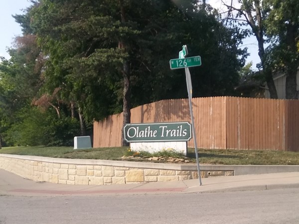 Entrance to Olathe Trails