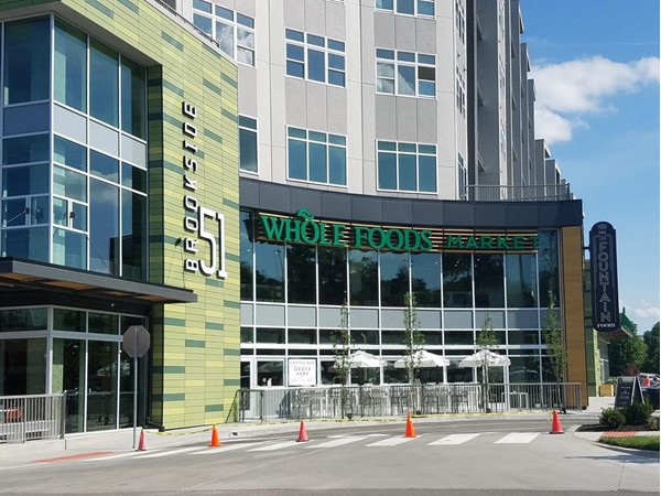 A brand new Whole Foods in the Brookside/South Plaza neighborhood!  Let's eat healthy KC