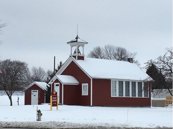 Little Red Schoolhouse sure looks cute covered in snow