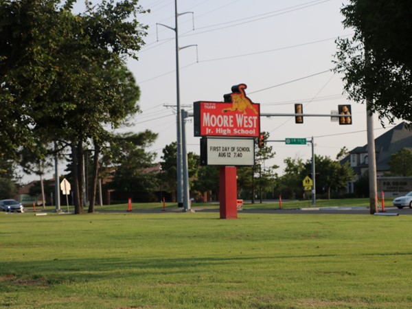Moore West Jr High is located off S.Penn Ave and SW 93rd Street