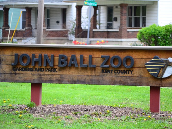 This zoo is just five minutes away from the Sylvandale and Serenity Ridge Neighborhoods