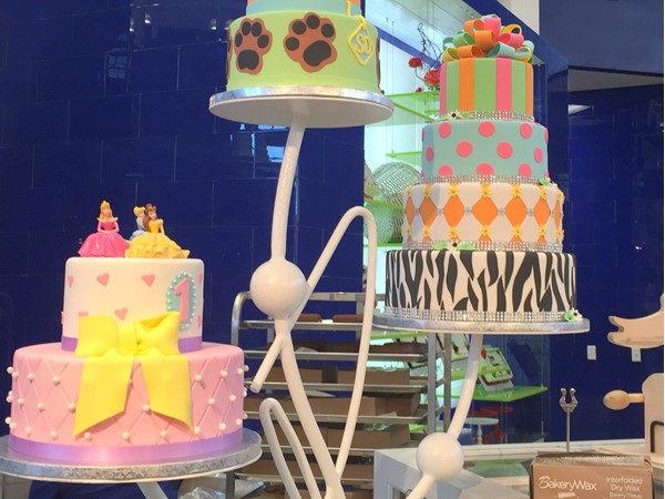 Uptown Grocery offers custom cakes