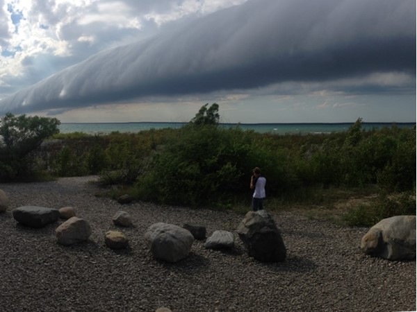 Rolling cold front heading ashore from Lake Michigan