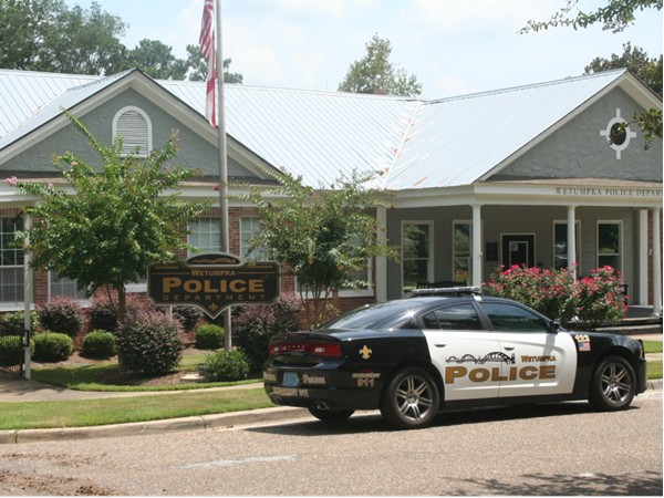 Wetumpka Police Department conveniently located in downtown to keep citizens safe 