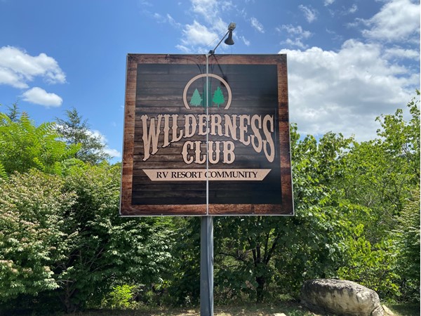 Wilderness Club RV Resort - Hollister, MO
