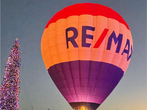 Remax balloon by The One