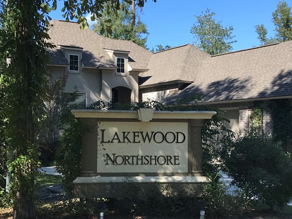 Lakewood Northshore is a lovely one street subdivision near Downtown Covington