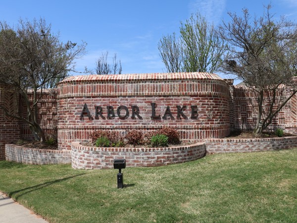 Arbor Lake is a beautiful neighborhood with the peacefulness of the west side of Norman  