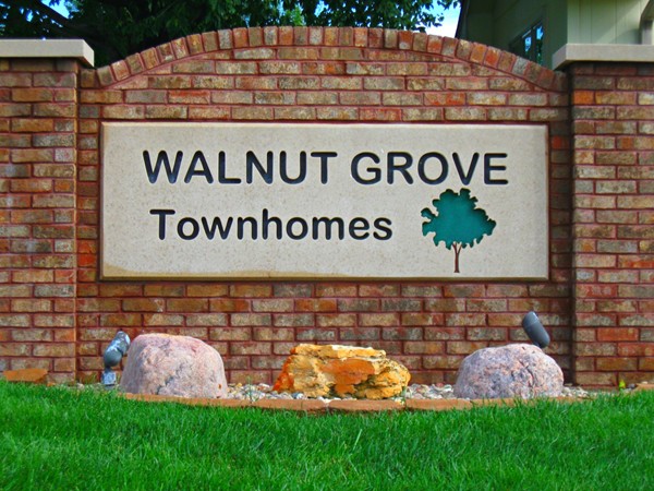Walnut Grove Hillside Townhomes Condominium 