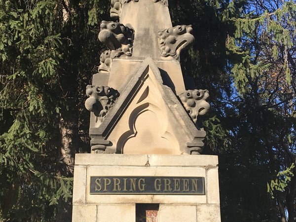 Spring Green Villa entry