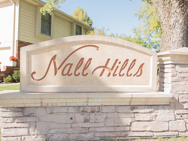 Overland Park's Nall Hills neighborhood monument