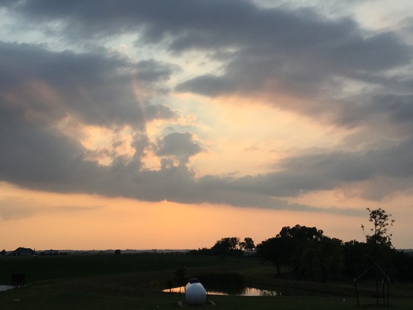 Beautiful Kansas sunset from Silver Lake