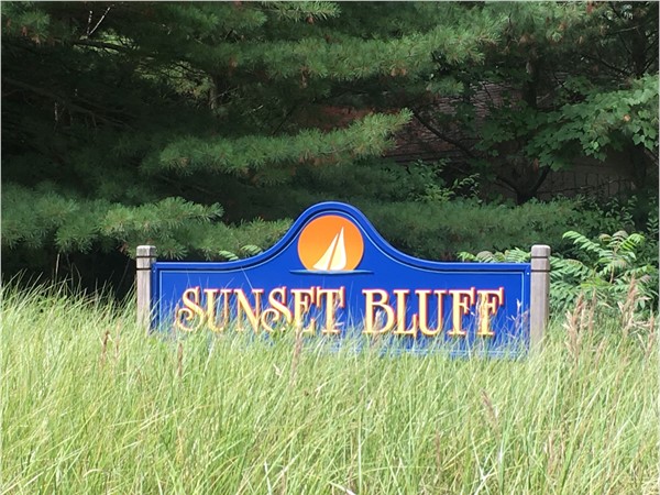 Sunset Bluff entrance