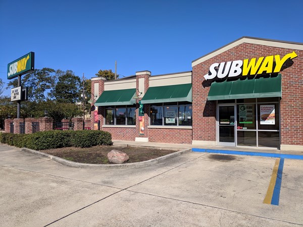 Subway is located at Railroad Ave in Hammond