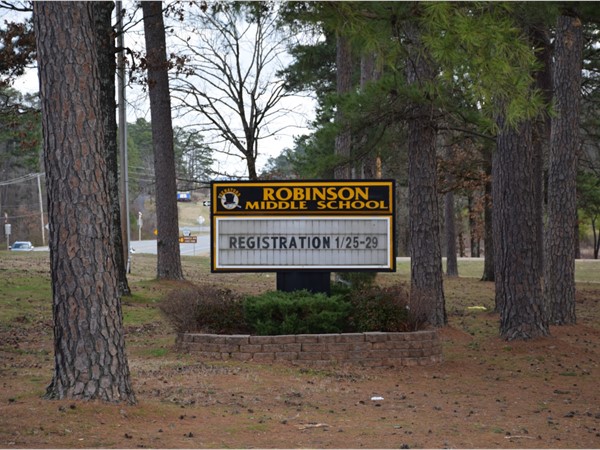 Robinson Middle School is situated adjacent to the high school on Hwy 10 in West Little Rock