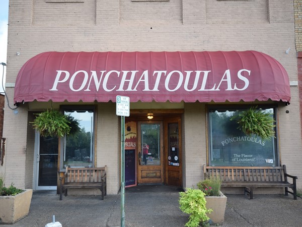 Ponchatoulas serves the best New Orleans cuisine