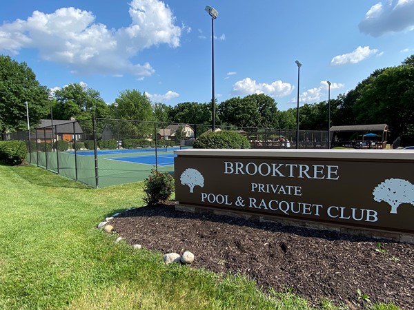 Brooktree pool and Racquet Club sign