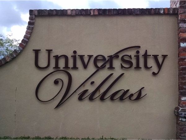 University Villas has lots of nearby amenities