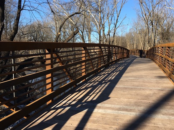 New footbridge connecting Jesse James and Mack Porter Parks