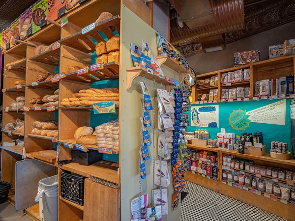 Zingerman's Deli retails their freshly baked breads and only the best sourced accoutrements