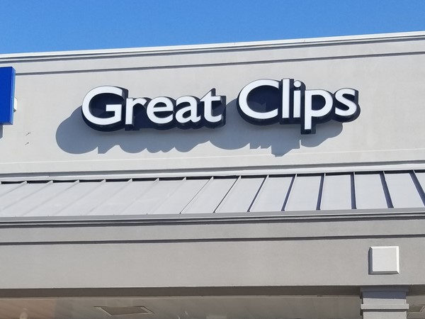 Great Clips hair cuts near Crosspoint on Dave Ward Drive in Conway