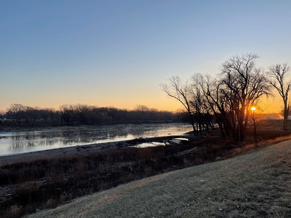 Serene Cedar River on a chilly December morning 