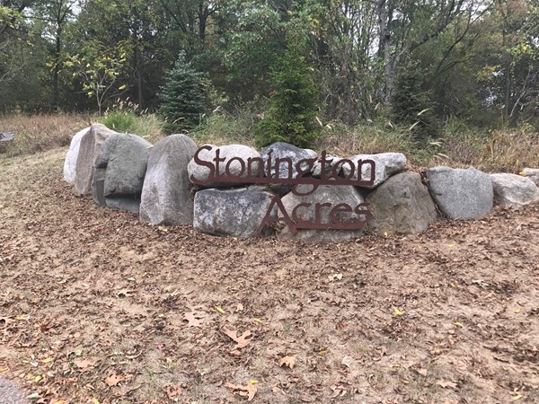 Welcome to Stonington Acres