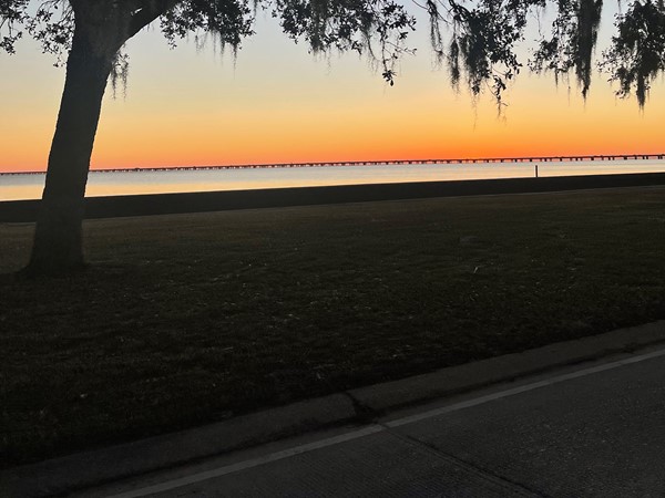 A beautiful sunset along the Mandeville lakefront this weekend!! Can’t beat it