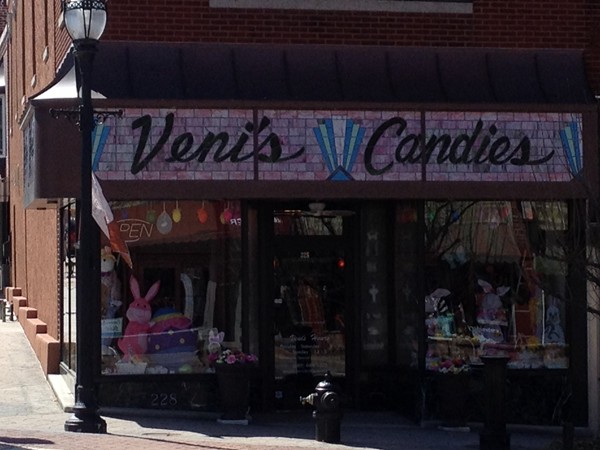  Veni's Sweet Shop, a local tradition since 1910. One of my favorite shops in downtown Niles