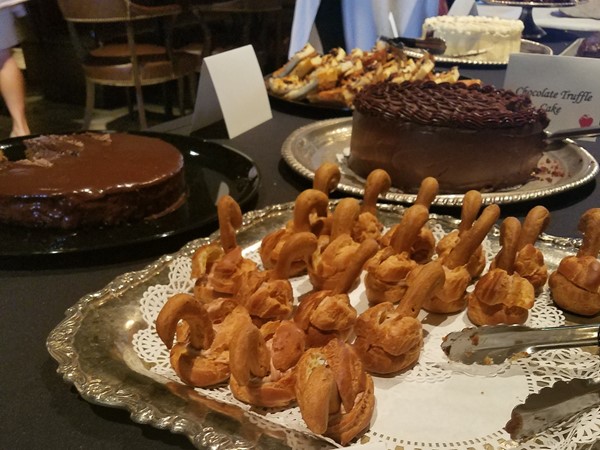 Chocolate swans at the Red Apple on Eden Isle in Heber Springs 