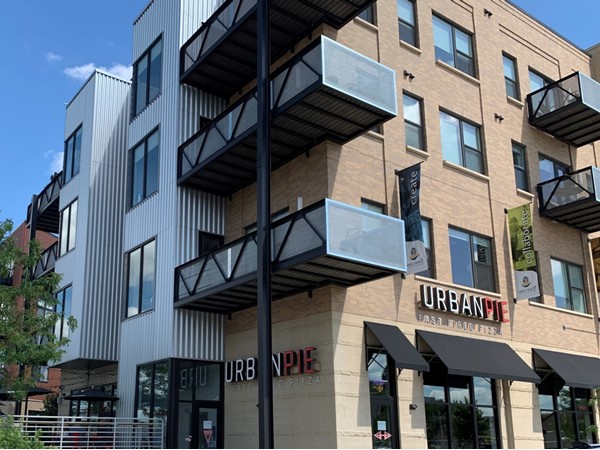 Urban Pie offers great outdoor seating on their patio with great pizza and full bar