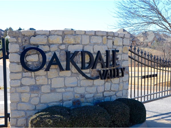 Oakdale Valley in Oklahoma City gated entry