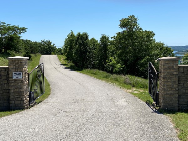 Scenic entrance to Canyon Estates Subdivision 