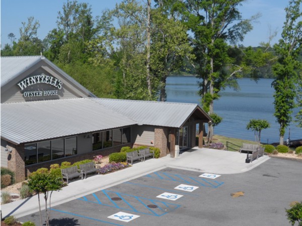 Wintzell's/Dining with a view or pull up and dock your boat