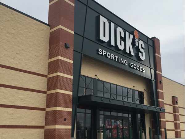 Dick's Sporting Goods is now located in the Independence Center
